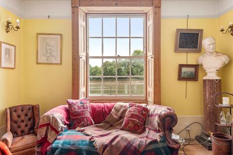 undefined, 21 Strand-on-the-Green, London, W4 3PH