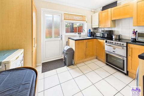 2 bedroom terraced house for sale, Ruffets Wood, Gravesend