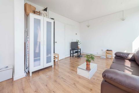 3 bedroom flat for sale, Tawny Way, London SE16