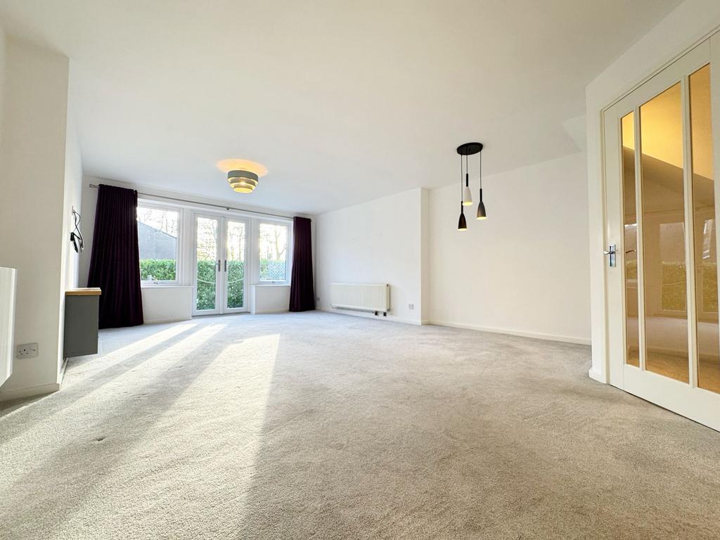 House in Leeds, West Yorkshire - View 3