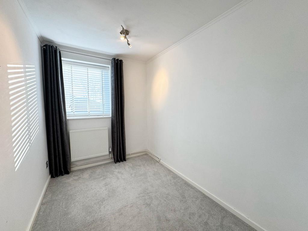 House in Leeds, West Yorkshire - More