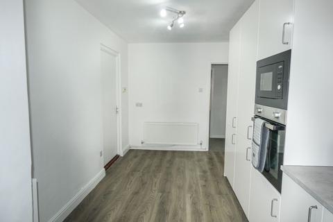 undefined, Stephenson Close, Tamworth B77