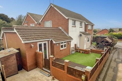 5 bedroom detached house for sale, Millhams Close, Kinson