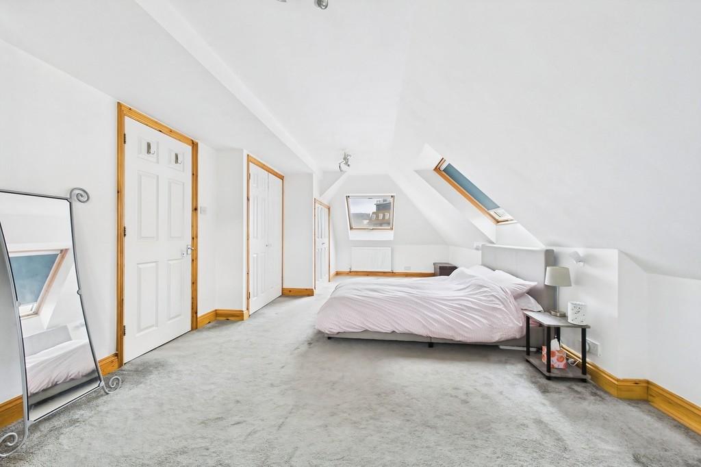 31006f8e-CAM01085 G0-PR0655-STILL005