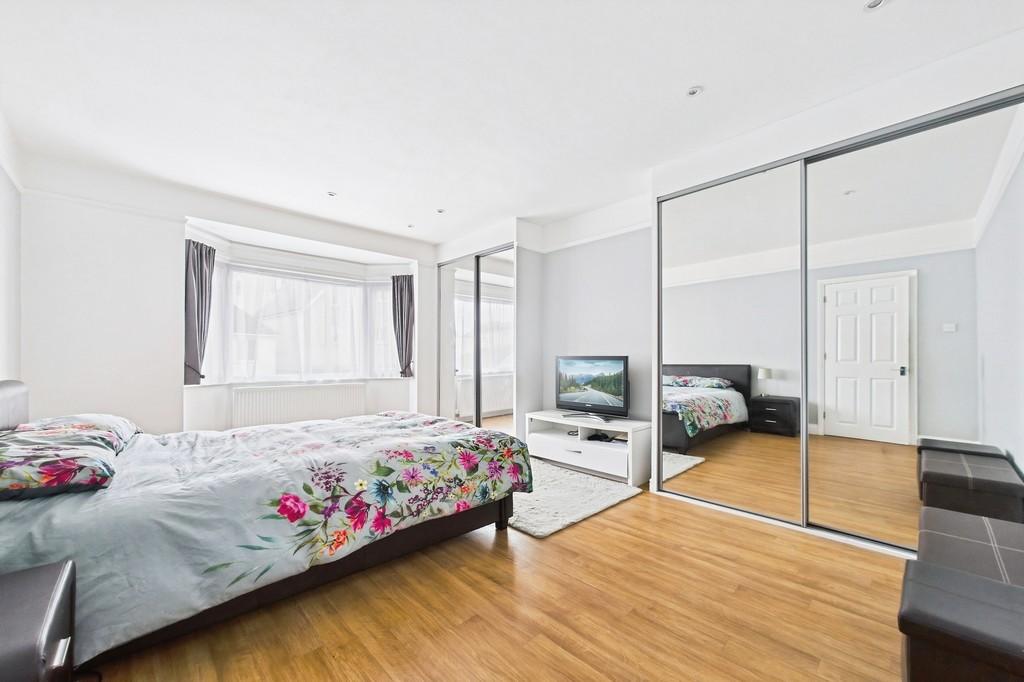 079fc51d-CAM01085 G0-PR0655-STILL008