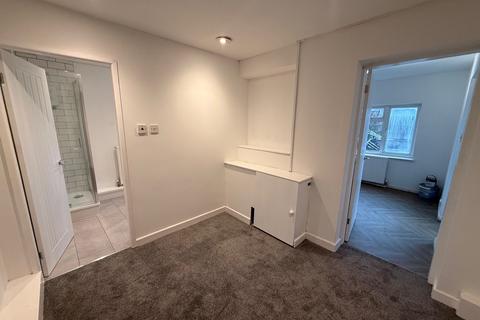 undefined, Eadie Grove, Crewe