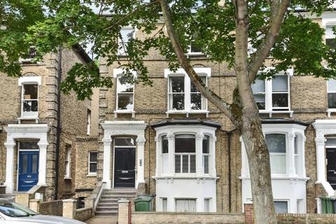 2 bedroom property to rent, Rosendale Road, London, SE21