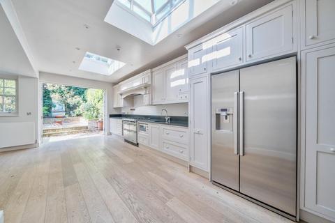 3 bedroom terraced house to rent, Ordnance Hill, St Johns Wood, London, NW8