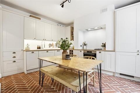 1 bedroom flat for sale, Montpelier Grove, London
