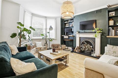 1 bedroom flat for sale, Montpelier Grove, London