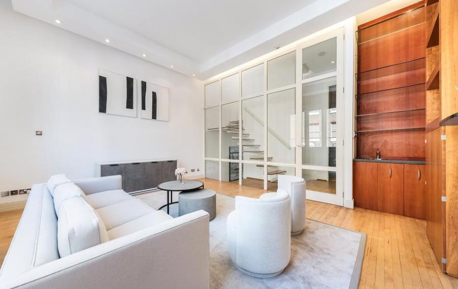 4 - 19 hyde park square 8 09.10.png