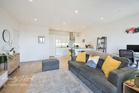 1 bedroom apartment for sale, Galley House, Atlantis Avenue, Newham E16