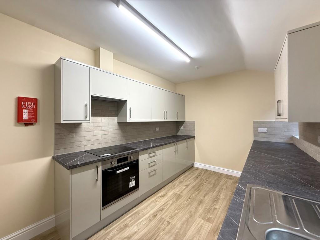 Kitchen 3