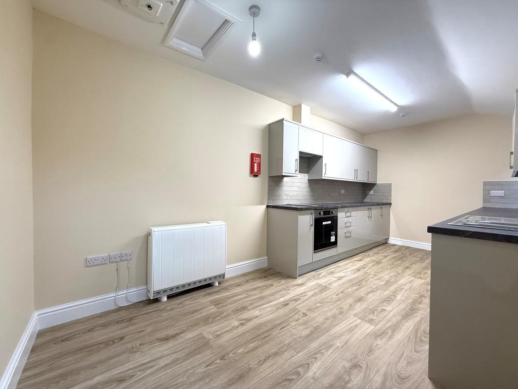 Kitchen 4