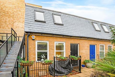1 bedroom end of terrace house for sale, Grange Road, Bermondsey