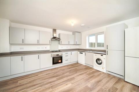 4 bedroom semi-detached house to rent, Brock Road, Exeter