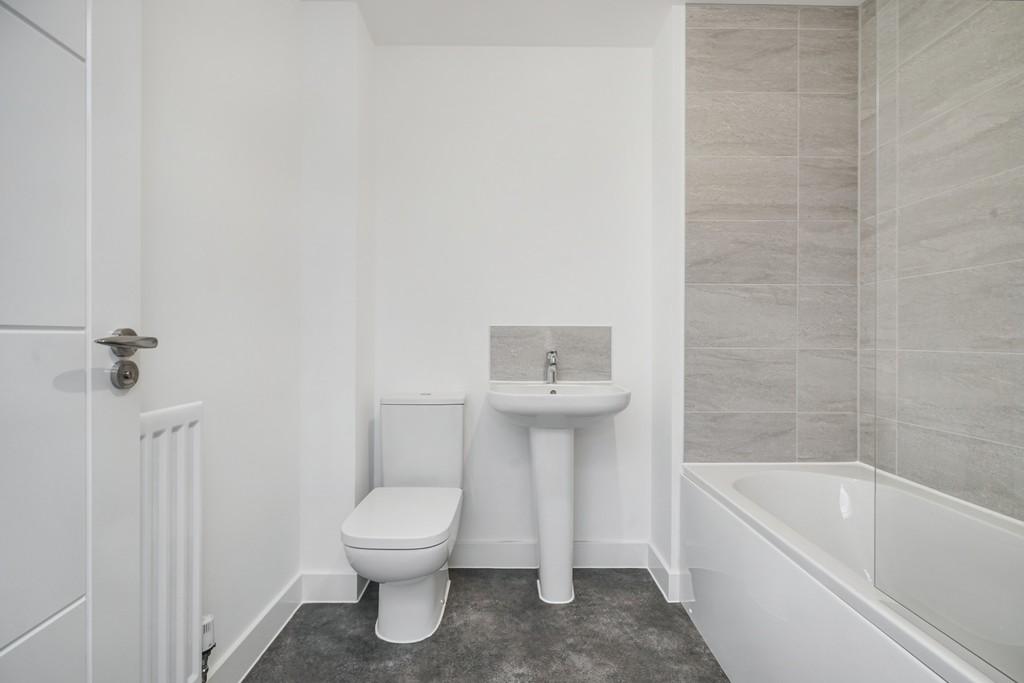 20251023052136 Exeter-82-of-351 c5s Ps