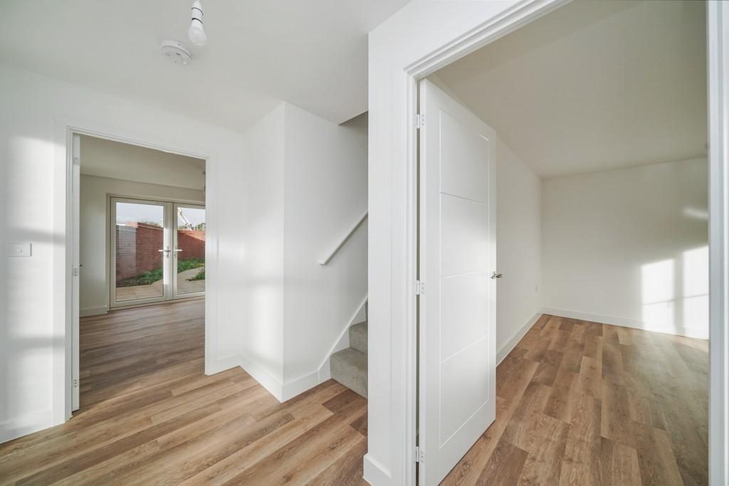 20251023052135 Exeter-68-of-351 x Rr4 S