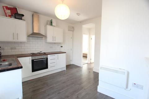 1 bedroom flat to rent, Sydney Road, London N8