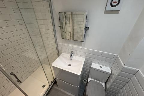 1 bedroom flat to rent, Sydney Road, London N8