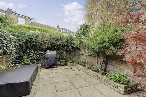 4 bedroom terraced house to rent, Britannia Road, Fulham