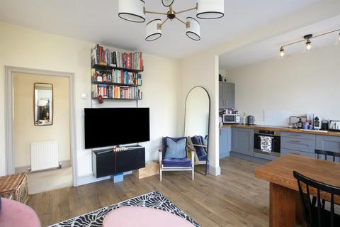 2 bedroom flat for sale, Camberwell Grove, Camberwell, SE5