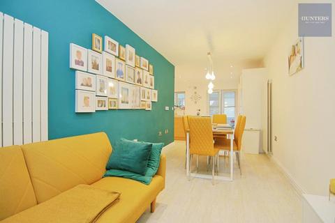 4 bedroom townhouse for sale, Horsforde View, Leeds