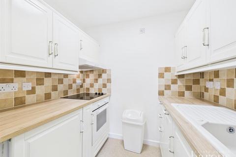1 bedroom flat for sale, Westdeane Court, Basingstoke RG21