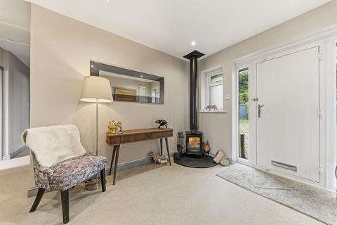5 bedroom detached house for sale, Larkhill Close, Cleckheaton