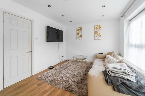 undefined, Approach Close, Stoke Newington, London, N16