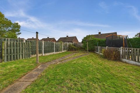 3 bedroom semi-detached house for sale, Burbage Road, Staveley