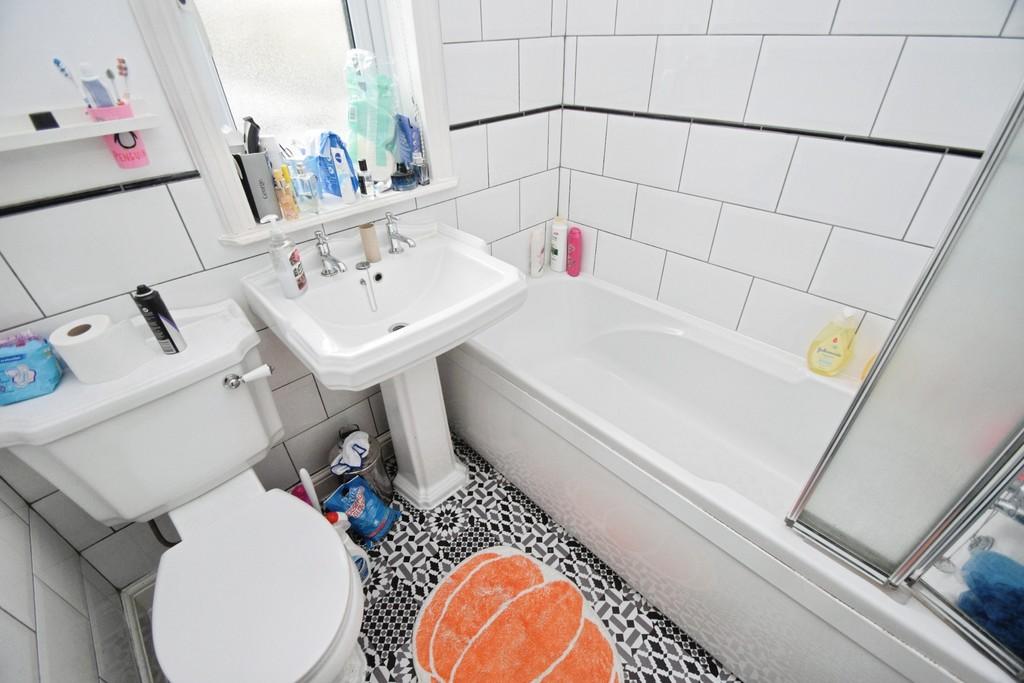 49205551-Bathroom