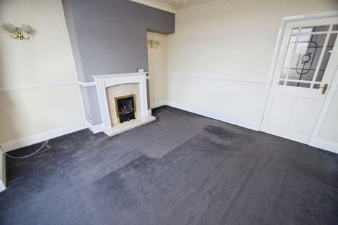 3 bedroom semi-detached house for sale, Thackley OId Road, Bradford BD18