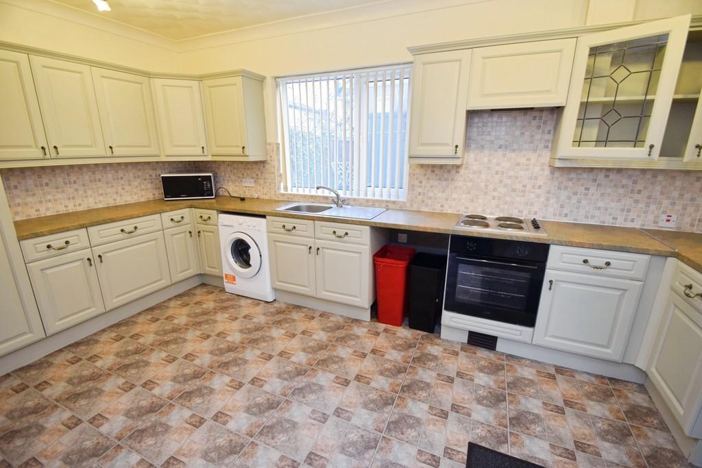 C26160d0-Kitchen 201