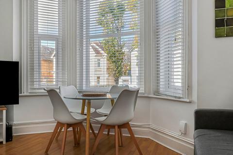 2 bedroom apartment for sale, Westby Road, Bournemouth