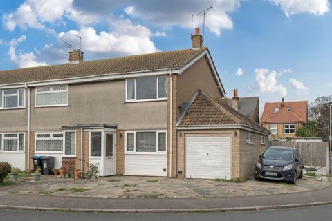 2 bedroom end of terrace house for sale, Cedar Close, Margate CT9