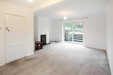 3 bedroom semi-detached house to rent, Heath Hill Avenue, Bevendean, Brighton
