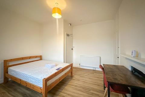 1 bedroom in a house share to rent, Bateman Street, Cambridge CB2
