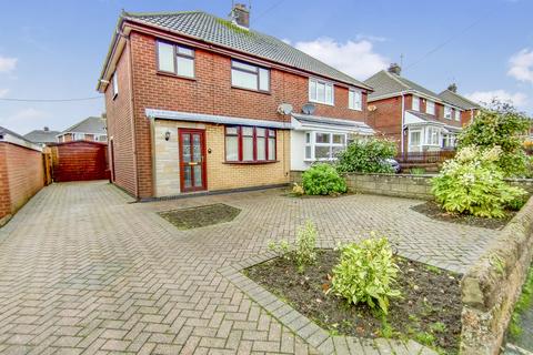 3 bedroom semi-detached house for sale, Oldhill Close, Talke Pits, Stoke-on-Trent