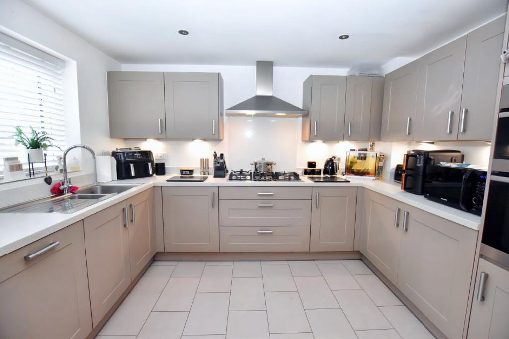 Kitchen 2