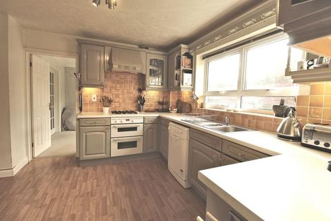 4 bedroom detached house for sale, Wingfield Drive, Potton, Sandy