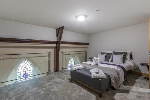 2 bedroom apartment for sale, Newport Road, Cardiff CF24