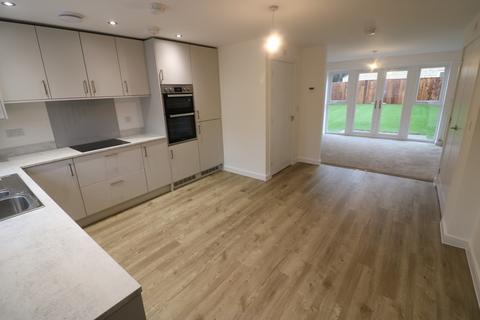 3 bedroom end of terrace house to rent, Rowan Close, Willerby, Hull