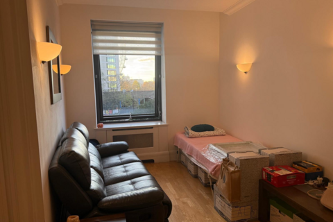 undefined, Whitehouse Apartments, 9 Belvedere Road, London, SE1