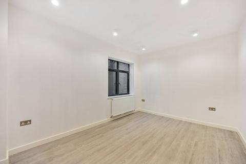 1 bedroom flat to rent, Wimbledon Hill Road, Wimbledon, London, SW19