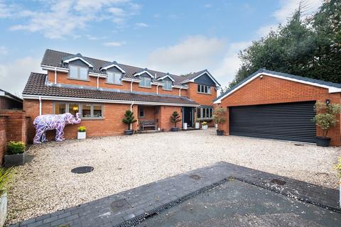 5 bedroom detached house for sale, Vicarage Croft, Kings Bromley, Burton on Trent, DE13