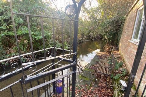 undefined, Western Drive, Wooburn Green, High Wycombe, Buckinghamshire, HP10