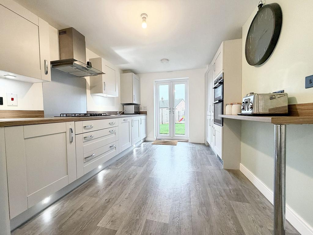 Kitchen diner