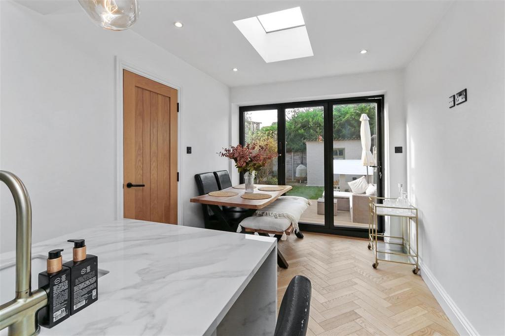 Rt WT BXH T Job169 77 jackson road 24 121120252216