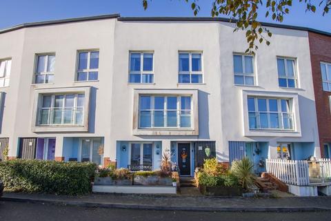 4 bedroom townhouse for sale, Trem Elai, Penarth
